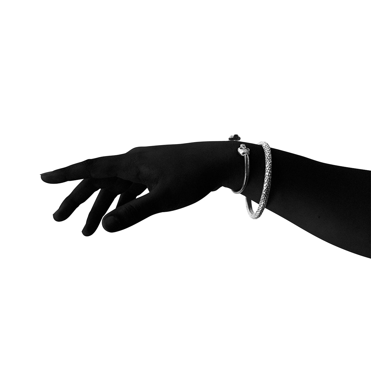 SKULL BANGLE