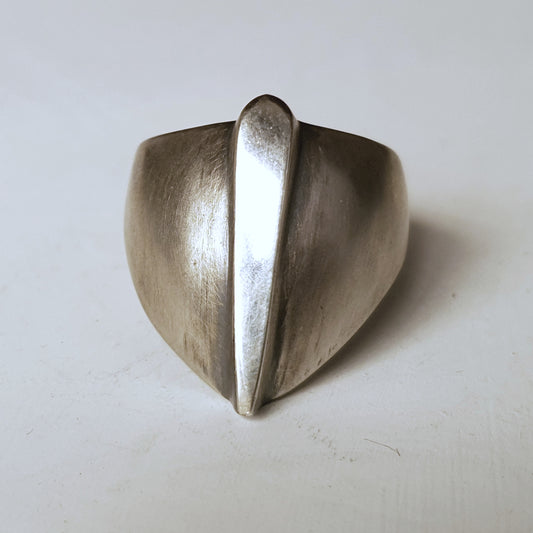 sterling silver archer ring, worn to protect the hand when shooting a bow. 24mm length and worn on the thumb