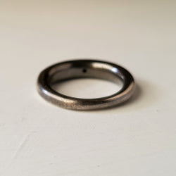 ORGANIC TAPERED RING IN SILVER WITH RHODALITE