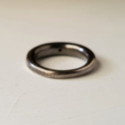 ORGANIC TAPERED RING IN SILVER WITH RHODALITE