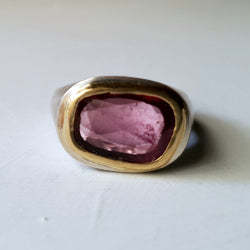 SIGNET RING IN SILVER WITH PINK TOURMALINE AND GOLD