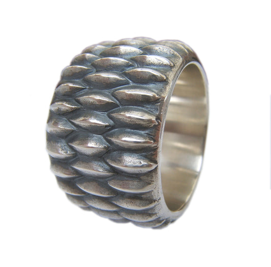 ARMADILLO RING IN SILVER