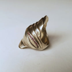 MUMMY RING IN SILVER WITH RHODALITE